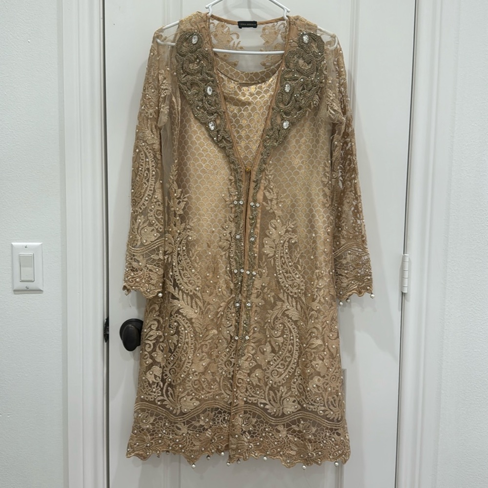 Beautiful gently worn 3 pc shalwar kameez